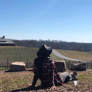 Meet your Posher, Ginela